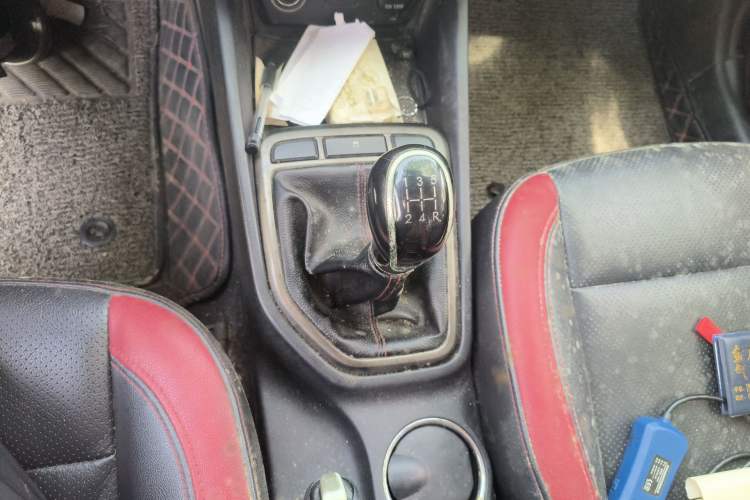 Used CHANGAN Eado 2016 1.6L Manual Junku Model Gear Lever
