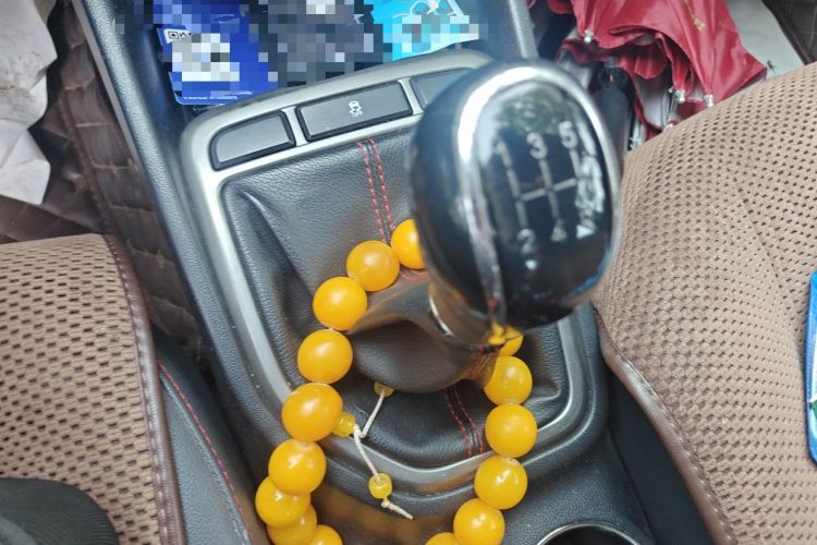 Used CHANGAN Eado 2016 1.6L Manual Fashion Edition Gear Lever