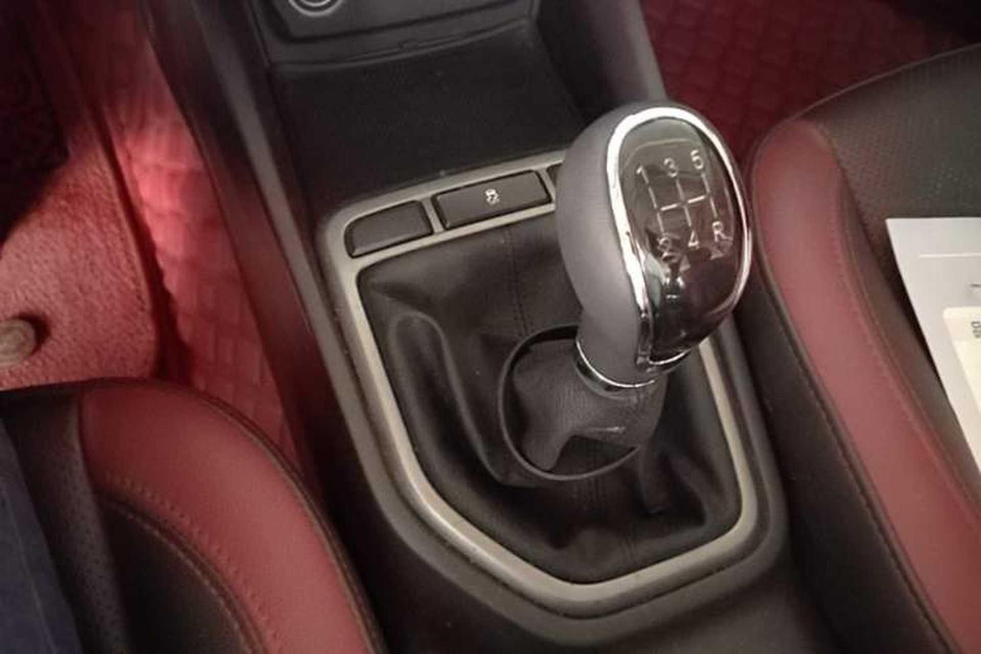 Used CHANGAN Eado 2016 1.6L Manual Junku Model Gear Lever