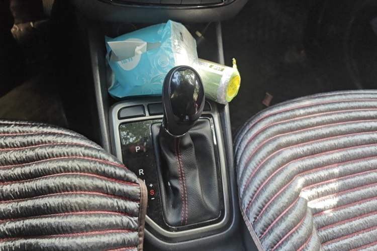 Used CHANGAN Eado 2016 1.6L Automatic Junku Model Gear Lever