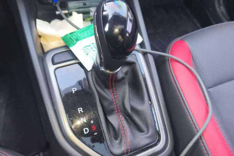 Used CHANGAN Eado 2016 1.6L Automatic Junku Model Gear Lever