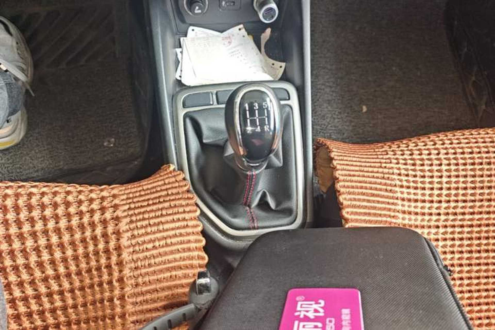 Used CHANGAN Eado 2016 1.6L Manual Junku Model Gear Lever