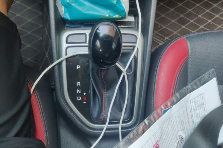 Used CHANGAN Eado 2016 1.6L Automatic Junku Model Gear Lever