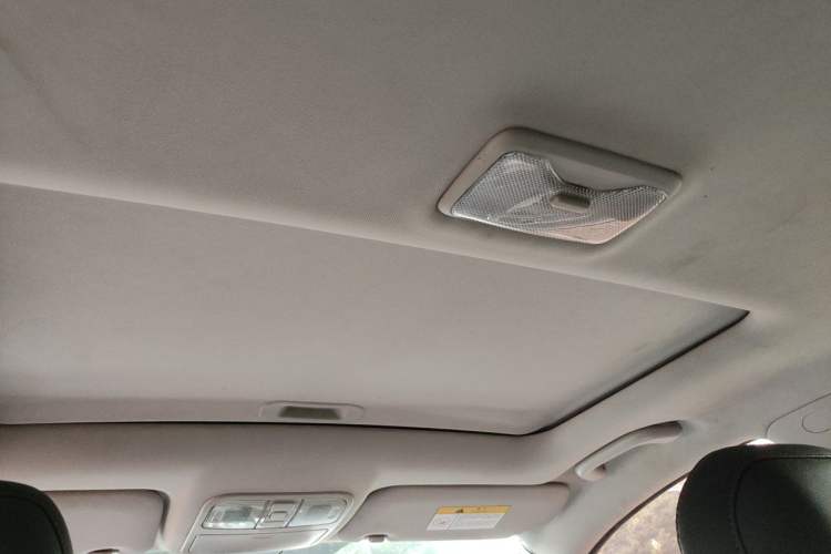 Used CHANGAN Eado 2016 1.6L Automatic - Autohome Custom Edition - China V Standard Headliner