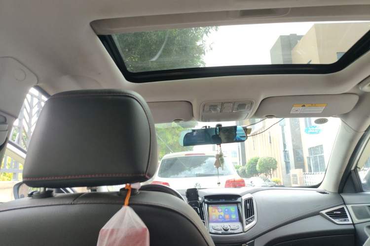 Used CHANGAN Eado 2016 1.6L Automatic Junku Model Headliner