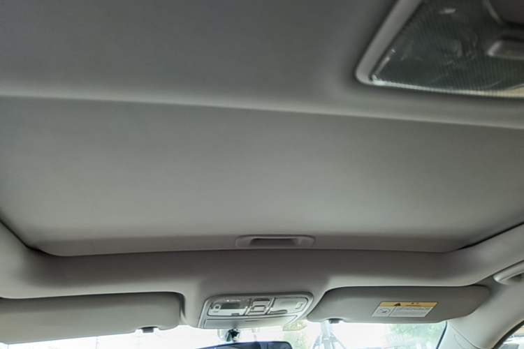 Used CHANGAN Eado 2016 1.6L Automatic Junku Model Headliner