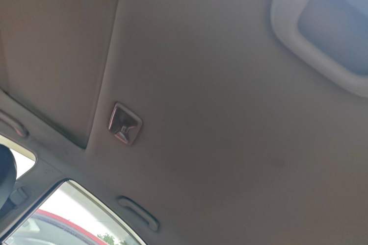 Used CHANGAN Eado 2016 1.6L GDI Automatic Jingling Model Headliner