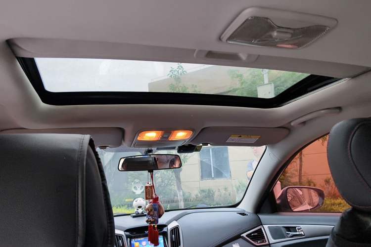 Used CHANGAN Eado 2016 1.6L Automatic Junku Model Headliner