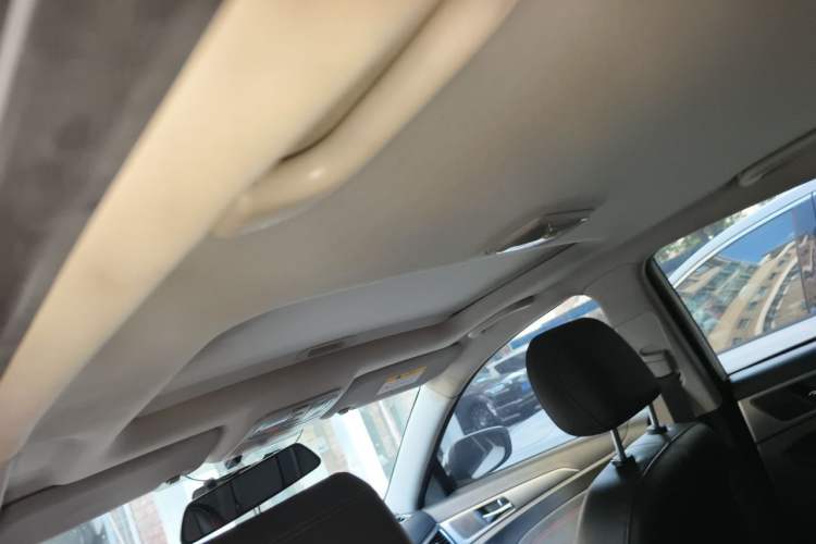 Used CHANGAN Eado 2016 1.6L Automatic Junku Model Headliner