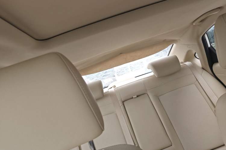 Used CHANGAN Eado 2016 1.6L Manual Fashion Edition Headliner