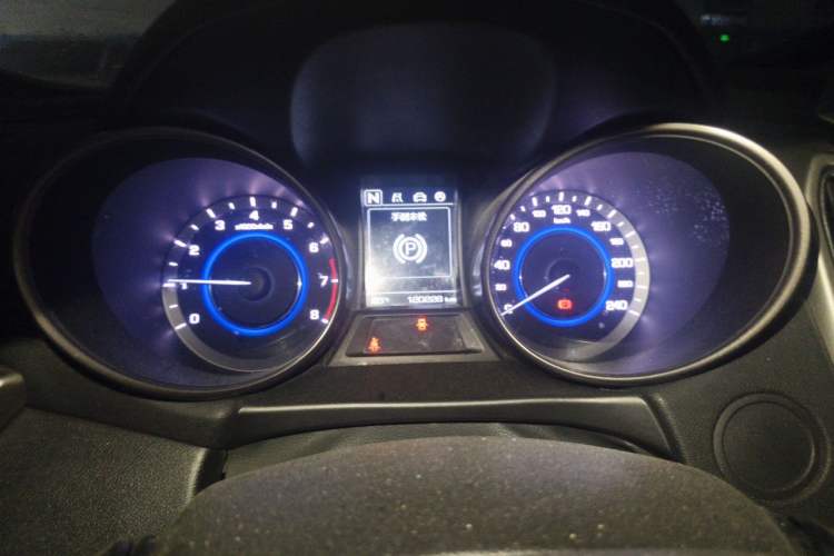 Used CHANGAN Eado 2016 1.6L Automatic Junku Model Instrument Cluster
