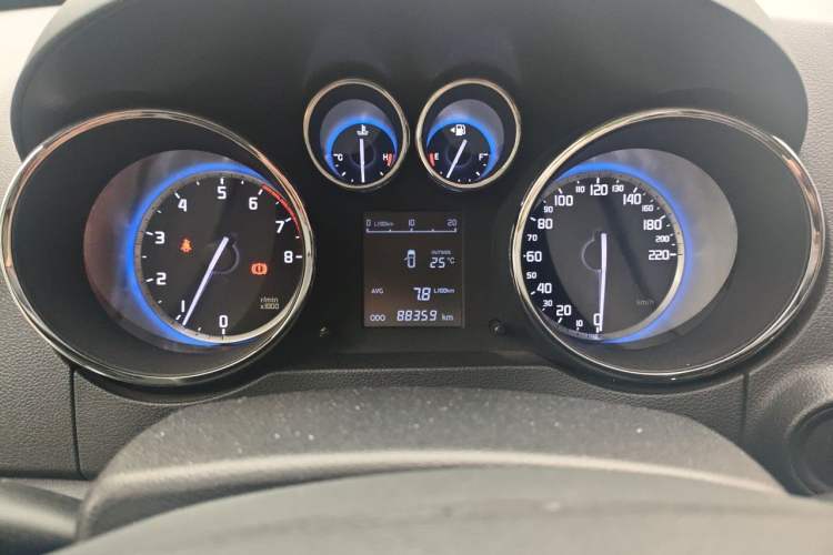 Used CHANGAN Eado 2016 1.6L Manual CarHome Custom Edition China IV Standard Instrument Cluster
