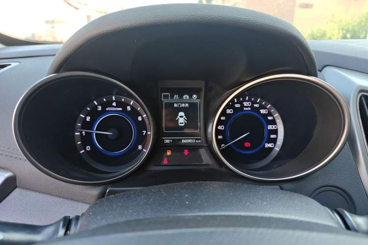 Used CHANGAN Eado 2016 1.6L Manual Fashion Edition Instrument Cluster