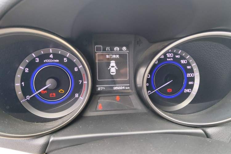 Used CHANGAN Eado 2016 1.6L Manual Fashion Edition Instrument Cluster
