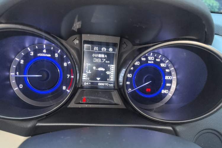Used CHANGAN Eado 2016 1.6L Manual Fashion Edition Instrument Cluster