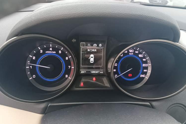 Used CHANGAN Eado 2016 1.6L Manual Fashion Edition Instrument Cluster
