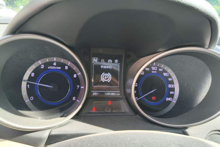 Used CHANGAN Eado 2016 1.6L Automatic Trend Model Instrument Cluster