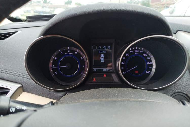 Used CHANGAN Eado 2016 1.6L Manual Fashion Edition Instrument Cluster