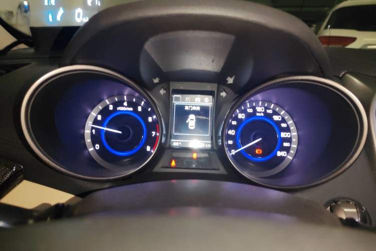 Used CHANGAN Eado 2016 1.6L Manual Fashion Edition Instrument Cluster