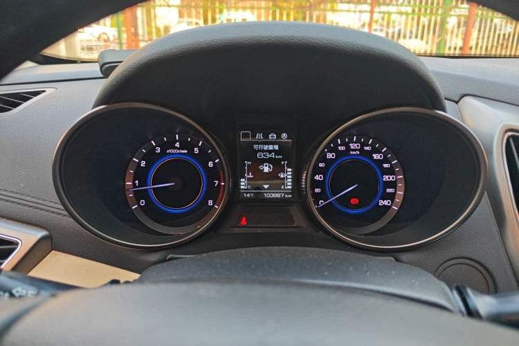 Used CHANGAN Eado 2016 1.6L Manual Fashion Edition Instrument Cluster