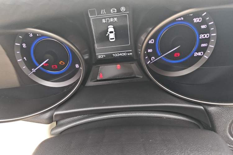 Used CHANGAN Eado 2016 1.6L Manual Fashion Edition Instrument Cluster