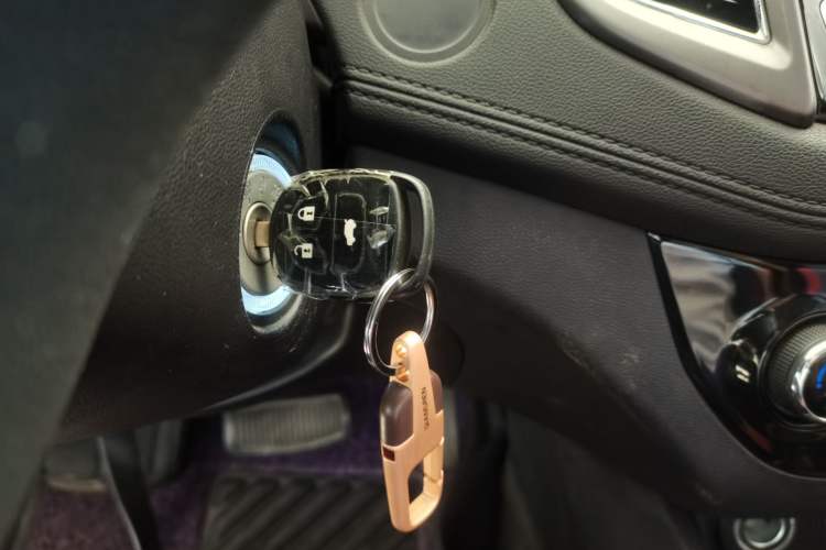Used CHANGAN Eado 2016 1.6L Automatic Junku Model Interior 1