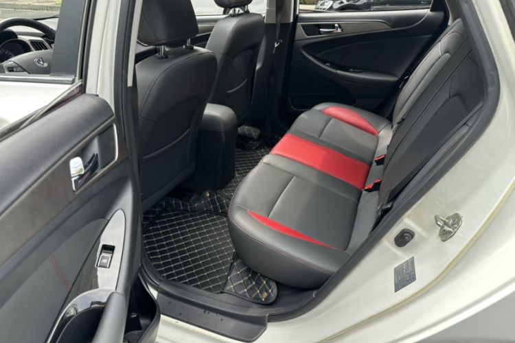Used CHANGAN Eado 2016 1.6L Manual Junku Model Interior 1