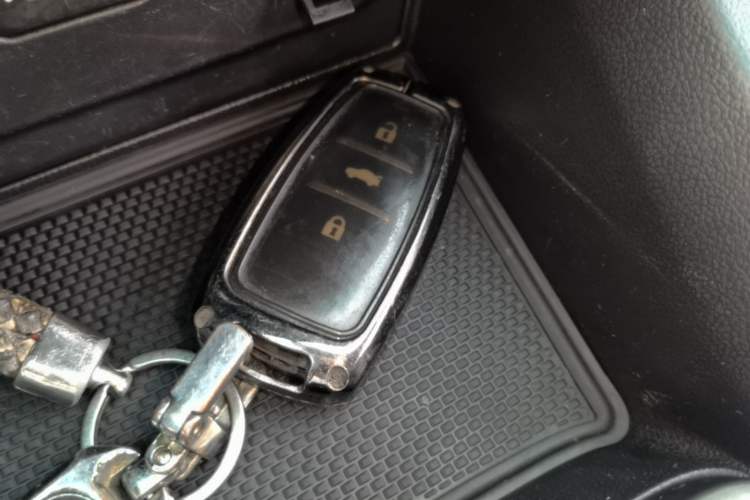 Used CHANGAN Eado 2016 1.6L GDI Manual JingShang Model Interior 1