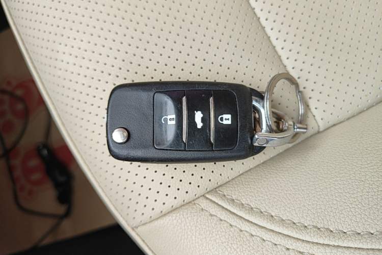 Used CHANGAN Eado 2016 1.6L Manual Fashion Edition Interior 1