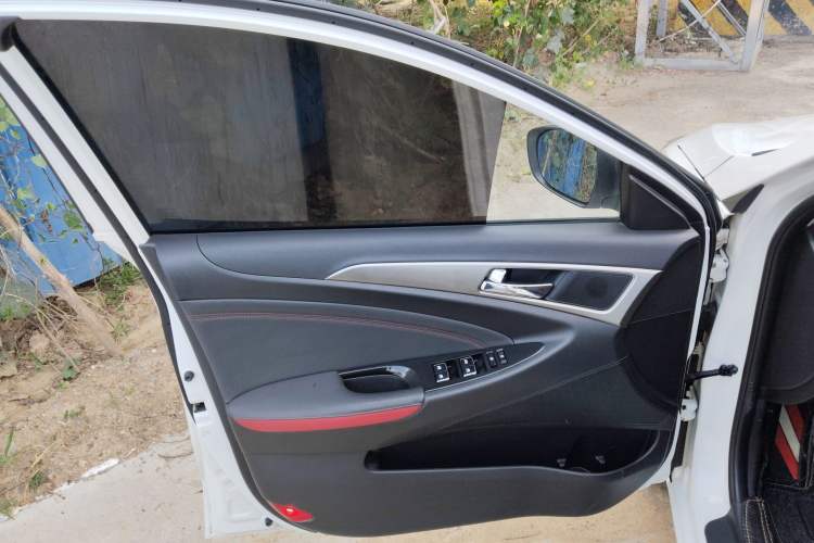 Used CHANGAN Eado 2016 1.6L Manual Junku Model Left Front Door Interior