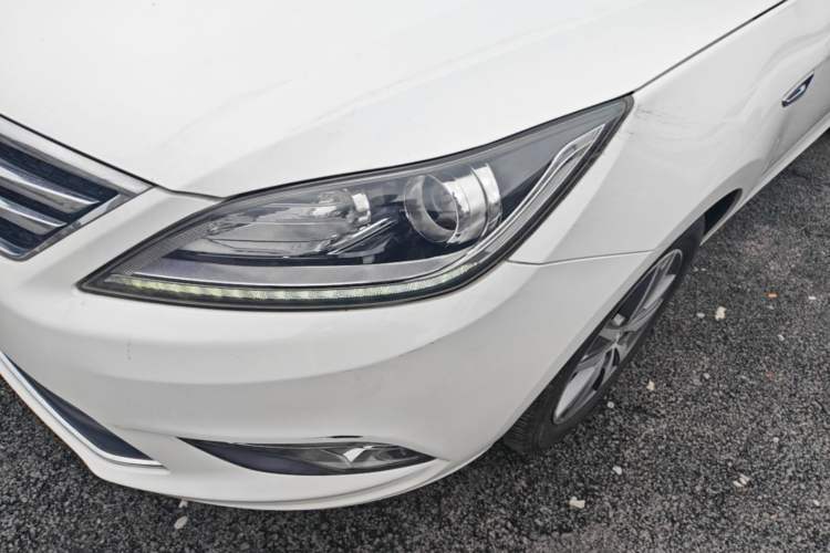 Used CHANGAN Eado 2016 1.6L Automatic Trend Model Left Front Headlight