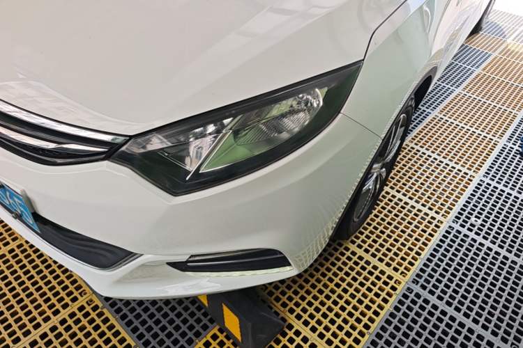 Used CHANGAN Eado 2016 1.6L Automatic Junku Model Left Front Headlight