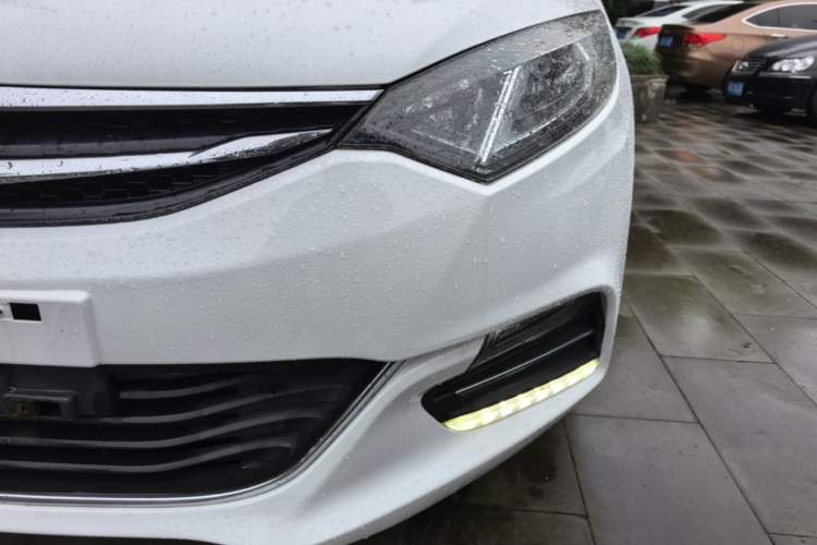 Used CHANGAN Eado 2016 1.6L Automatic Junku Model Left Front Headlight