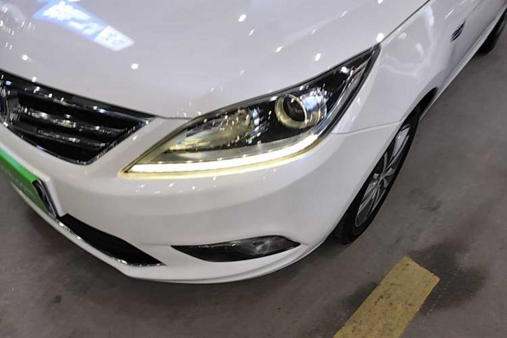 Used CHANGAN Eado 2016 1.6L Manual Fashion Edition Left Front Headlight