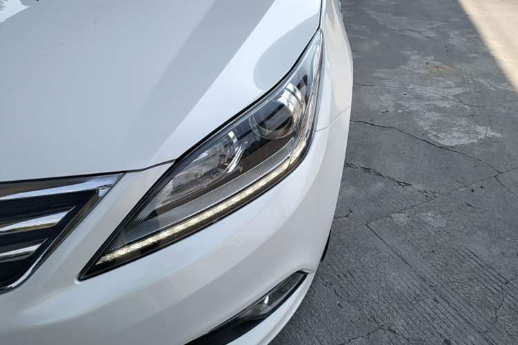 Used CHANGAN Eado 2016 1.6L Automatic Trend Model Left Front Headlight