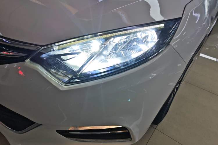 Used CHANGAN Eado 2016 1.6L Automatic Junku Model Left Front Headlight