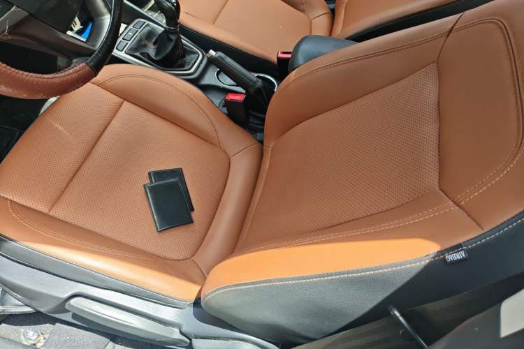 Used CHANGAN Eado 2016 1.6L GDI Manual Cool Edition Left Front Seat