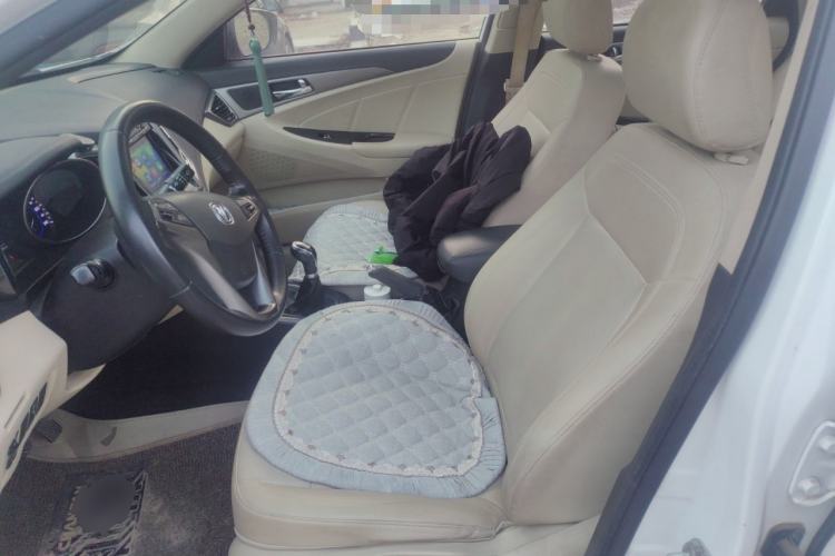 Used CHANGAN Eado 2016 Blue Motion 1.6L Manual Navigation Model Left Front Seat