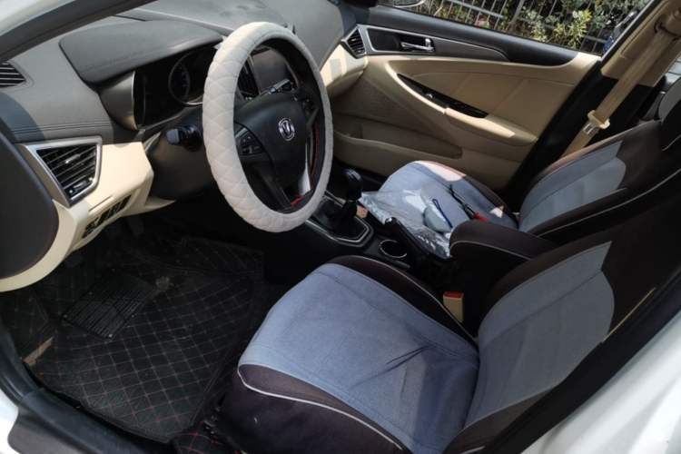 Used CHANGAN Eado 2016 1.6L Manual Fashion Edition Left Front Seat