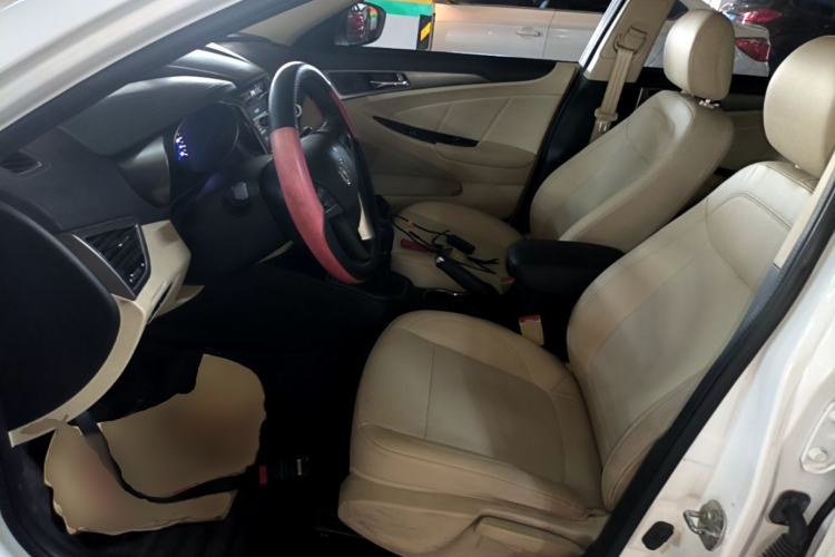 Used CHANGAN Eado 2016 1.6L Manual Fashion Edition Left Front Seat