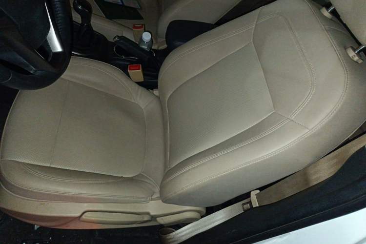 Used CHANGAN Eado 2016 1.6L Manual Fashion Edition Left Front Seat
