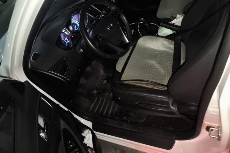 Used CHANGAN Eado 2016 1.6L GDI Manual JingShang Model Left Front Seat