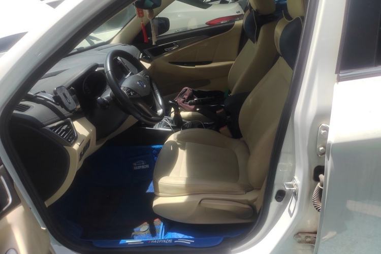 Used CHANGAN Eado 2016 1.6L Manual Fashion Edition Left Front Seat