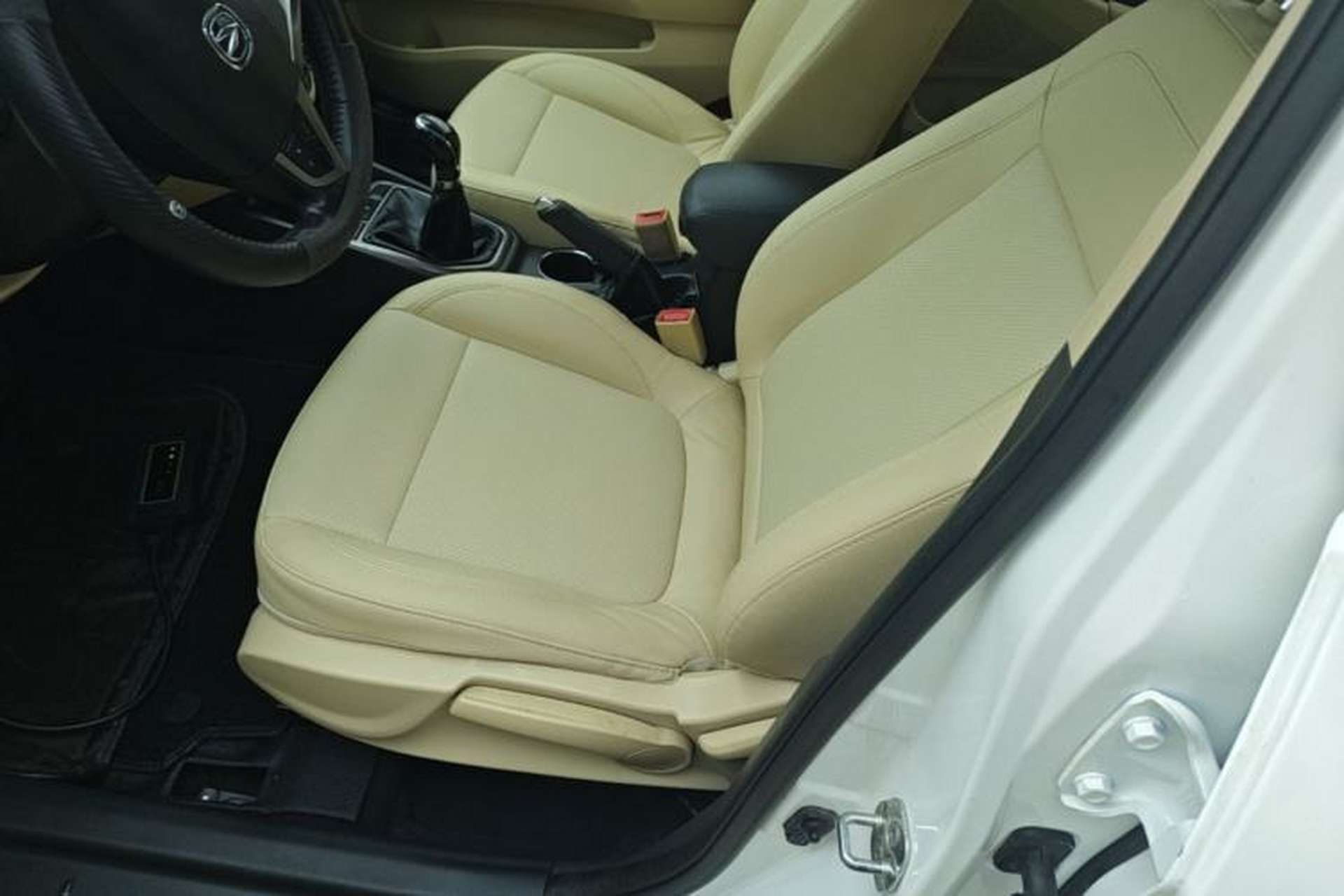 Used CHANGAN Eado 2016 1.6L Manual Fashion Edition Left Front Seat