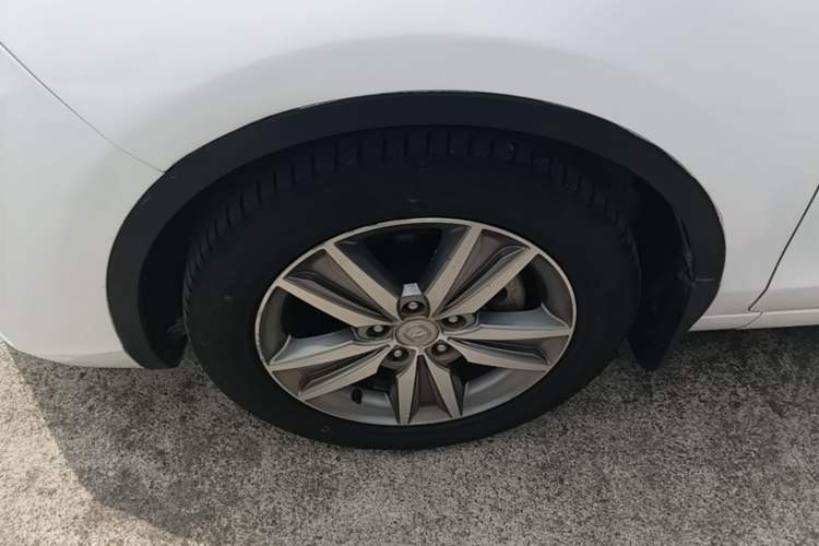 Used CHANGAN Eado 2016 1.6L Automatic Junku Model Left Front Wheel Hub