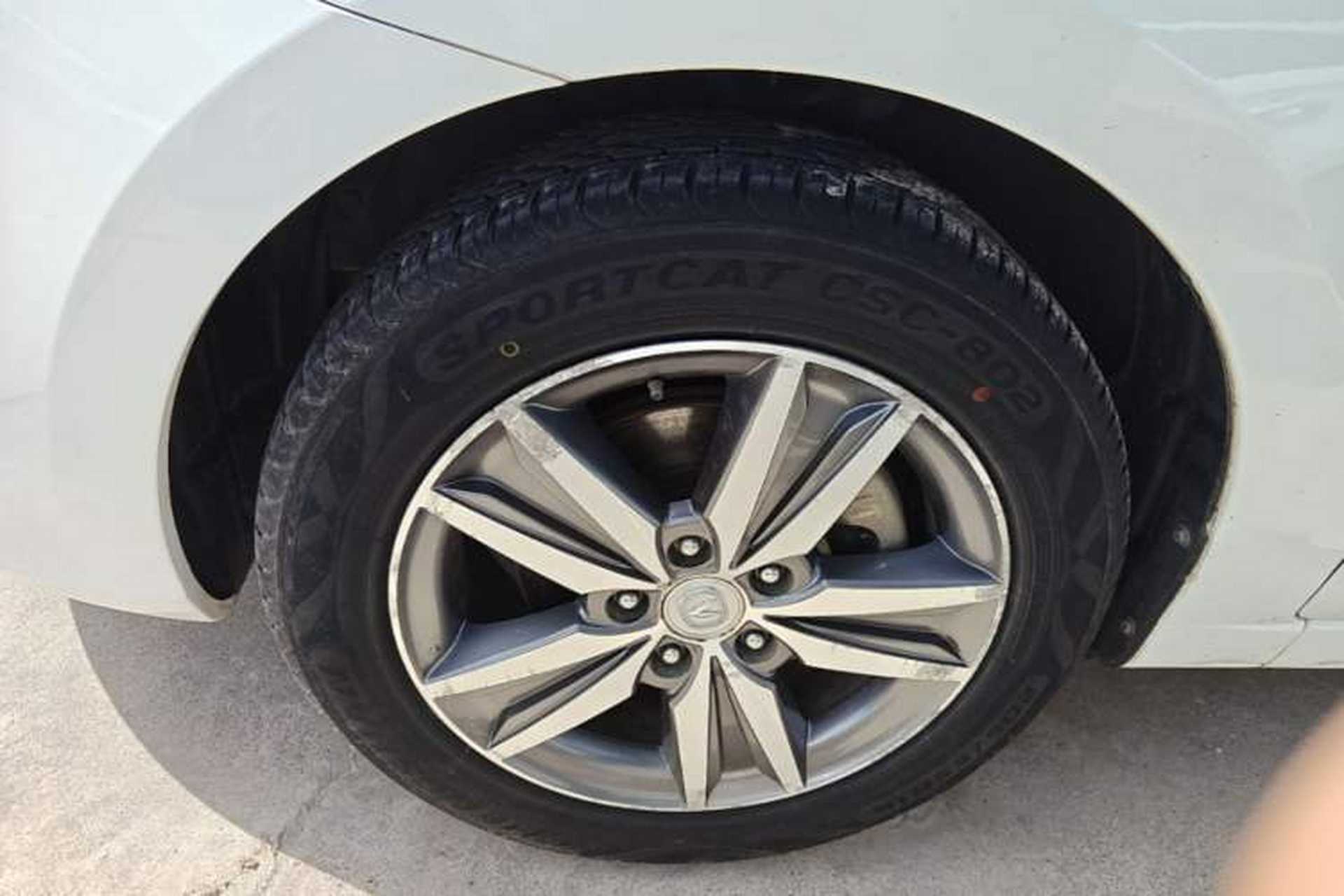 Used CHANGAN Eado 2016 1.6L Manual Fashion Edition Left Front Wheel Hub