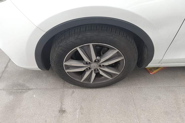 Used CHANGAN Eado 2016 1.6L Manual Junku Model Left Front Wheel Hub