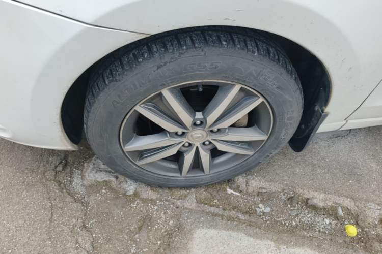 Used CHANGAN Eado 2016 1.6L Manual Fashion Edition Left Front Wheel Hub