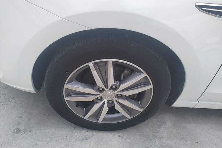 Used CHANGAN Eado 2016 1.6L Automatic Trend Model Left Front Wheel Hub
