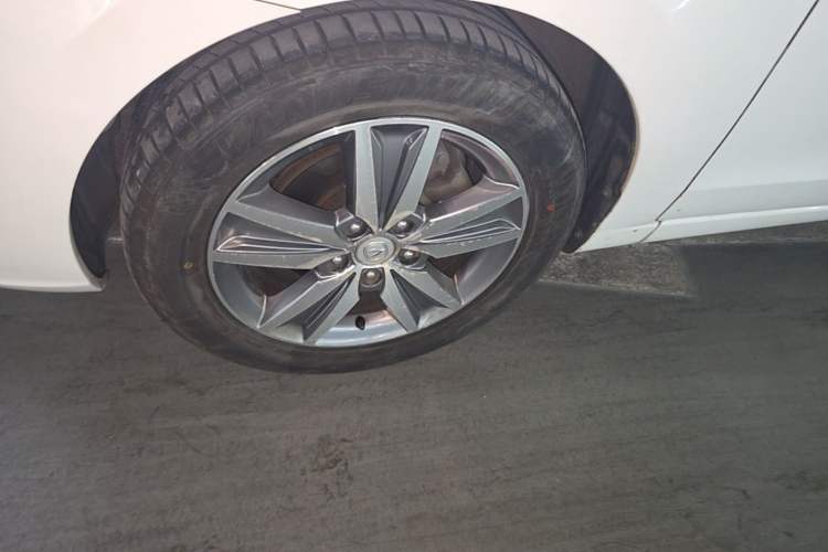 Used CHANGAN Eado 2016 1.6L Automatic Trend Model Left Front Wheel Hub